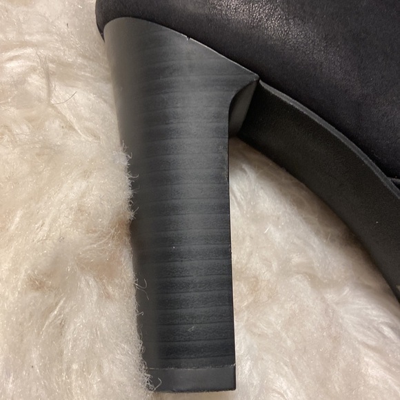 D Heart black, zipper ankle boots Block Heel Size 9 - Picture 6 of 11